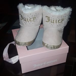 Infant JUICY COUTURE FUR BOOTS...